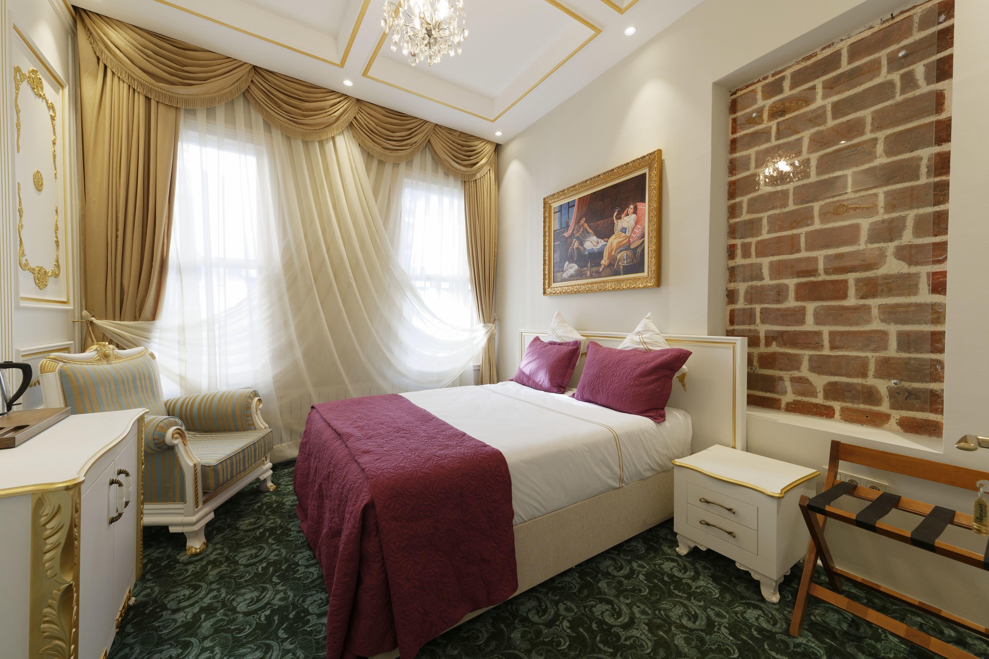 Nishant Hotel — Photos 1